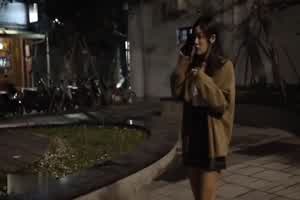 91国产剧情兄妹乱伦2淫荡骚货妹妹央求哥哥陪看片  背景图片