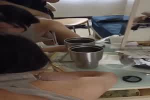 约炮花莲酒吧妹(电动马达大启动)  背景图片