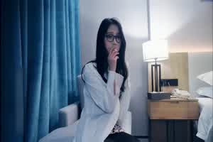 横扫京都外围『七天极品探花』约操极品黑丝眼镜妹无套内射 完整版  背景图片