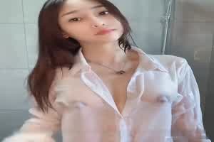 绝美ol 暗黑田馥甄 淋浴诱惑  背景图片