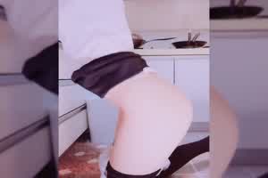 pr社福利姬邪魔暖暖会员特供福利  背景图片