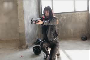 麻豆 刺激战场废墟中的淫枪骚炮  背景图片