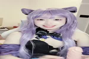 cos原神刻晴露脸假鸡巴口交自慰  背景图片