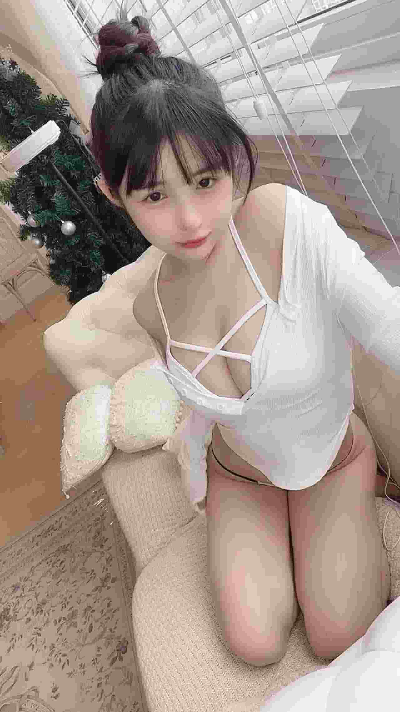  极品慎入 樱井宁宁 超可爱合法小萝莉 的剧照8