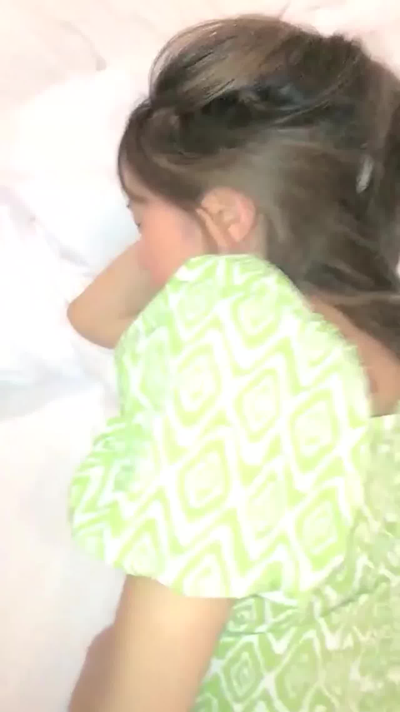  【调教SM】上大学的表妹被表哥偷偷下春药 的剧照5