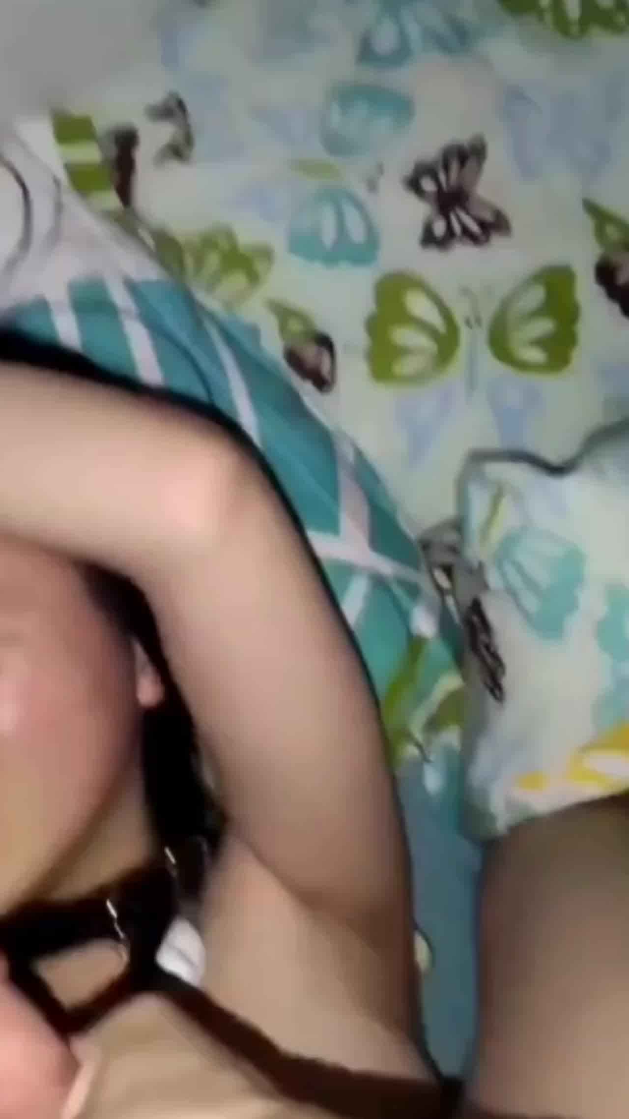  流出！被强奸的女高中生 绑带捂嘴 太可怜 的剧照5