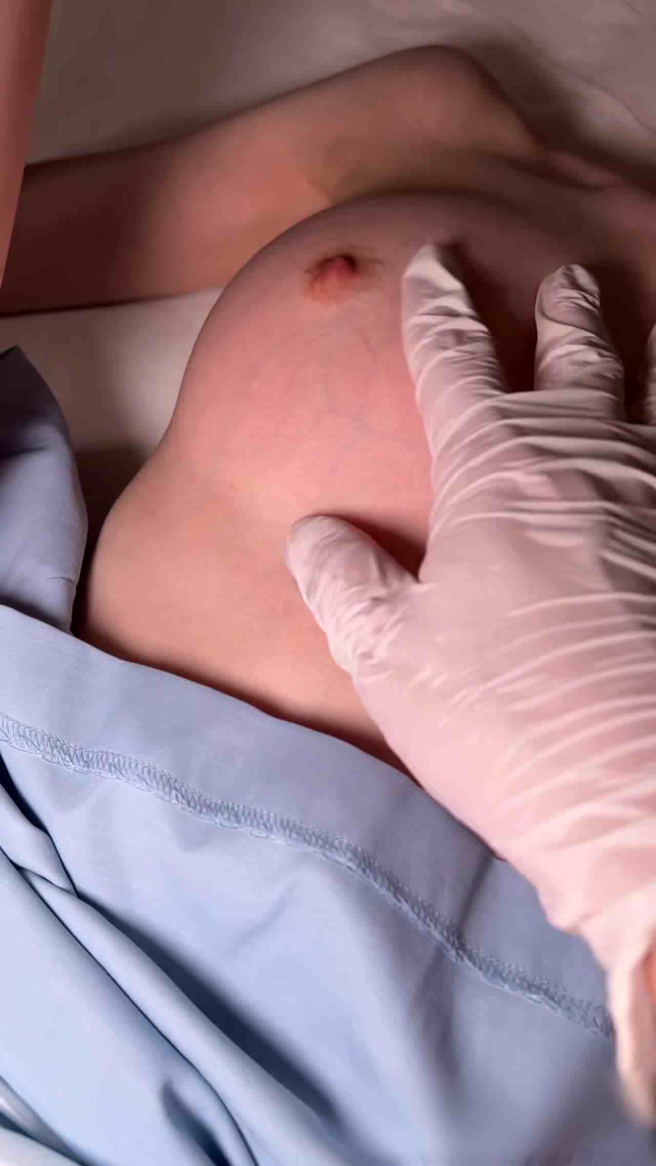  猥亵姨妈期のVR少女 玩很大！ 的剧照5