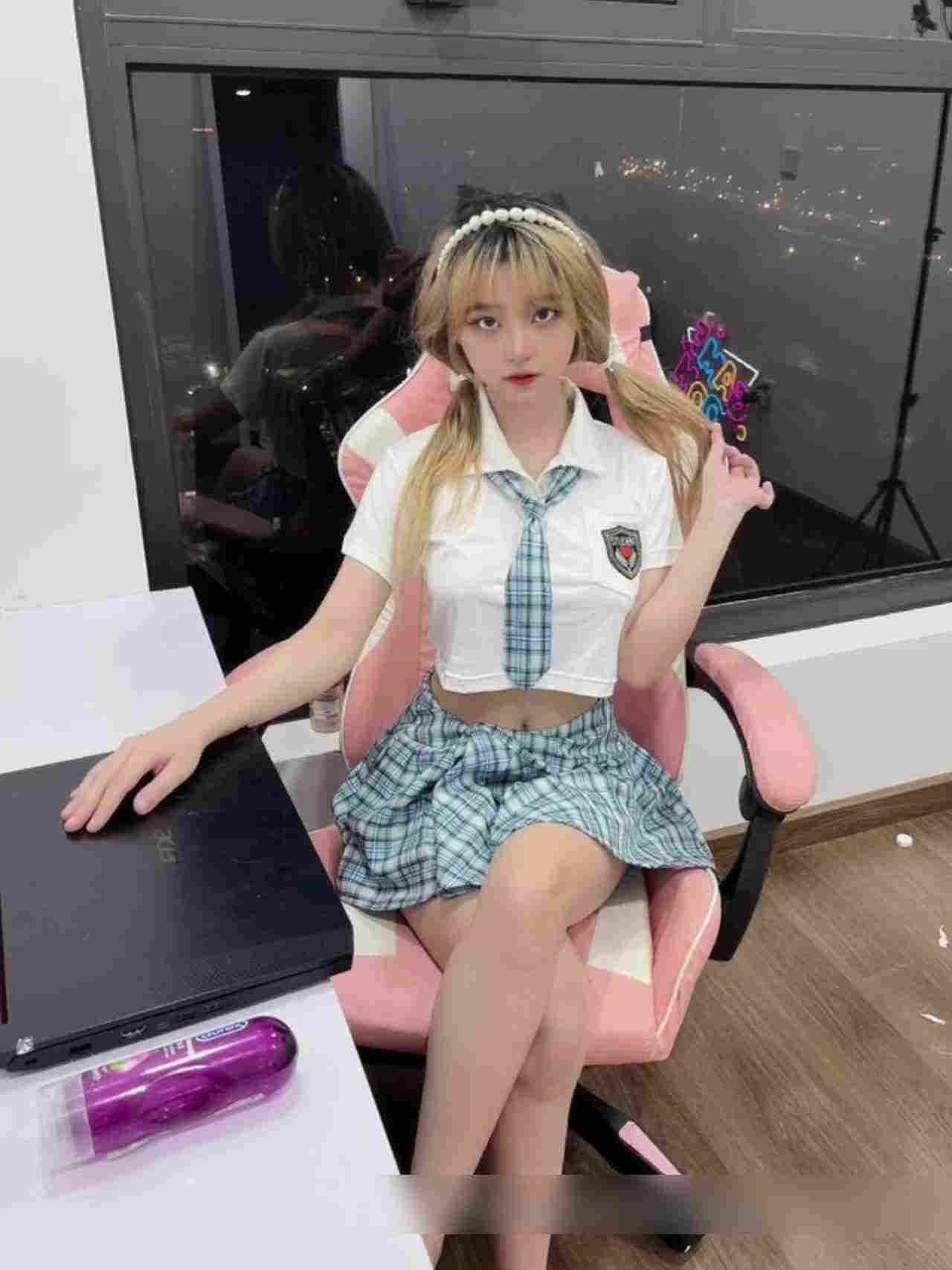  女主播的私下一面 的剧照3