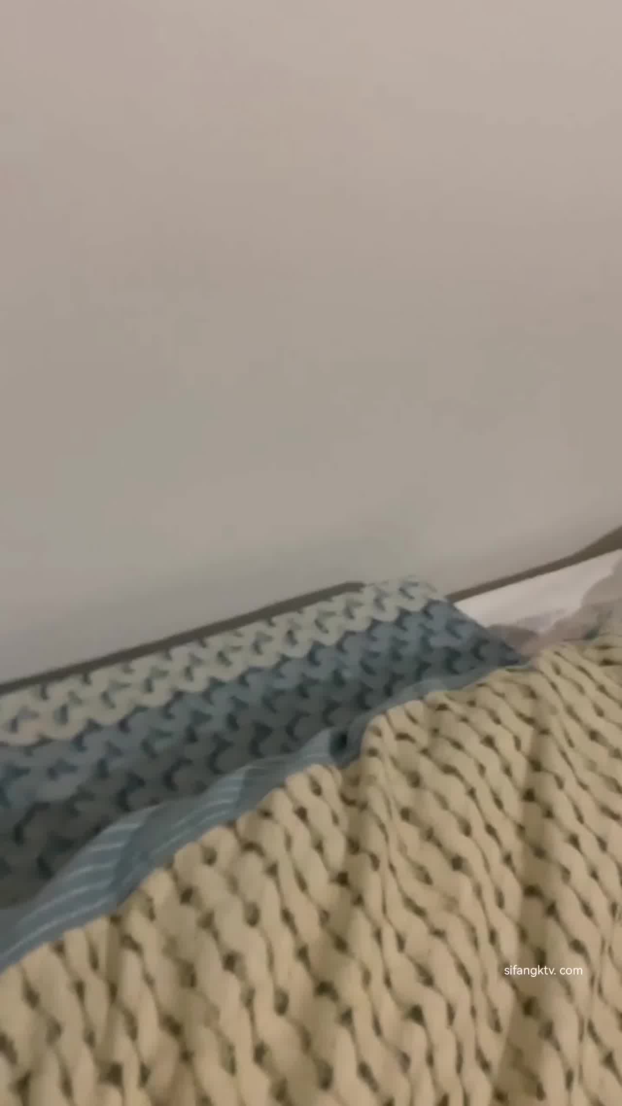  曝光流出博洛尼亚大学留学生 阮如意 回国后被下药玩弄打火机 剪刀 牙刷尽情玩耍 的剧照8